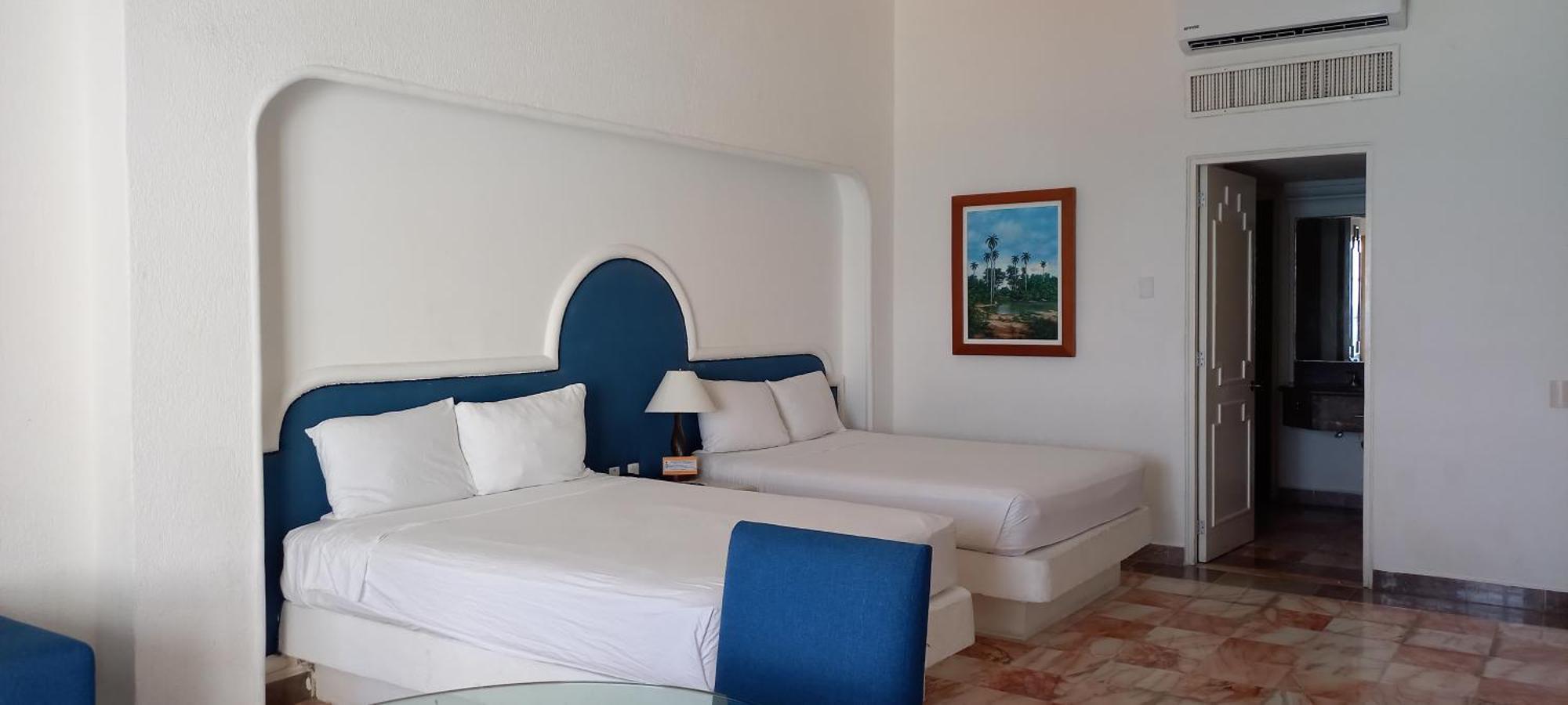 Hotel&Museo Casa Turquesa Cancun Bagian luar foto