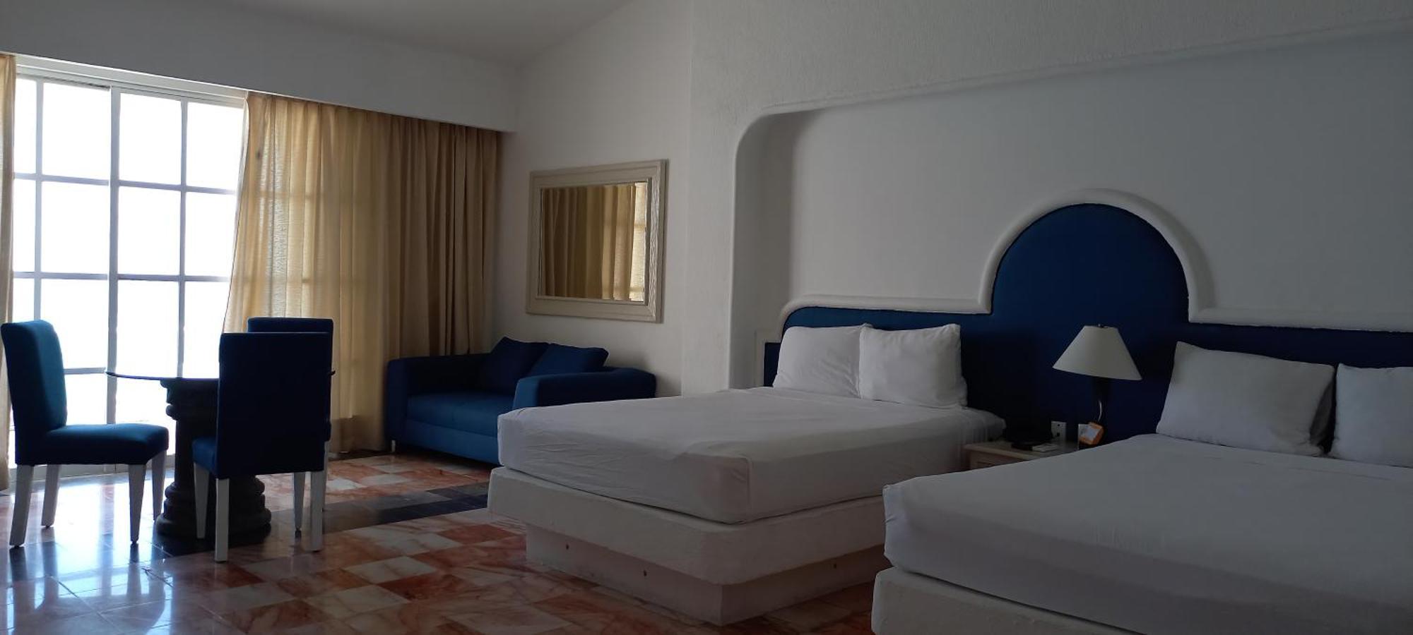 Hotel&Museo Casa Turquesa Cancun Bagian luar foto