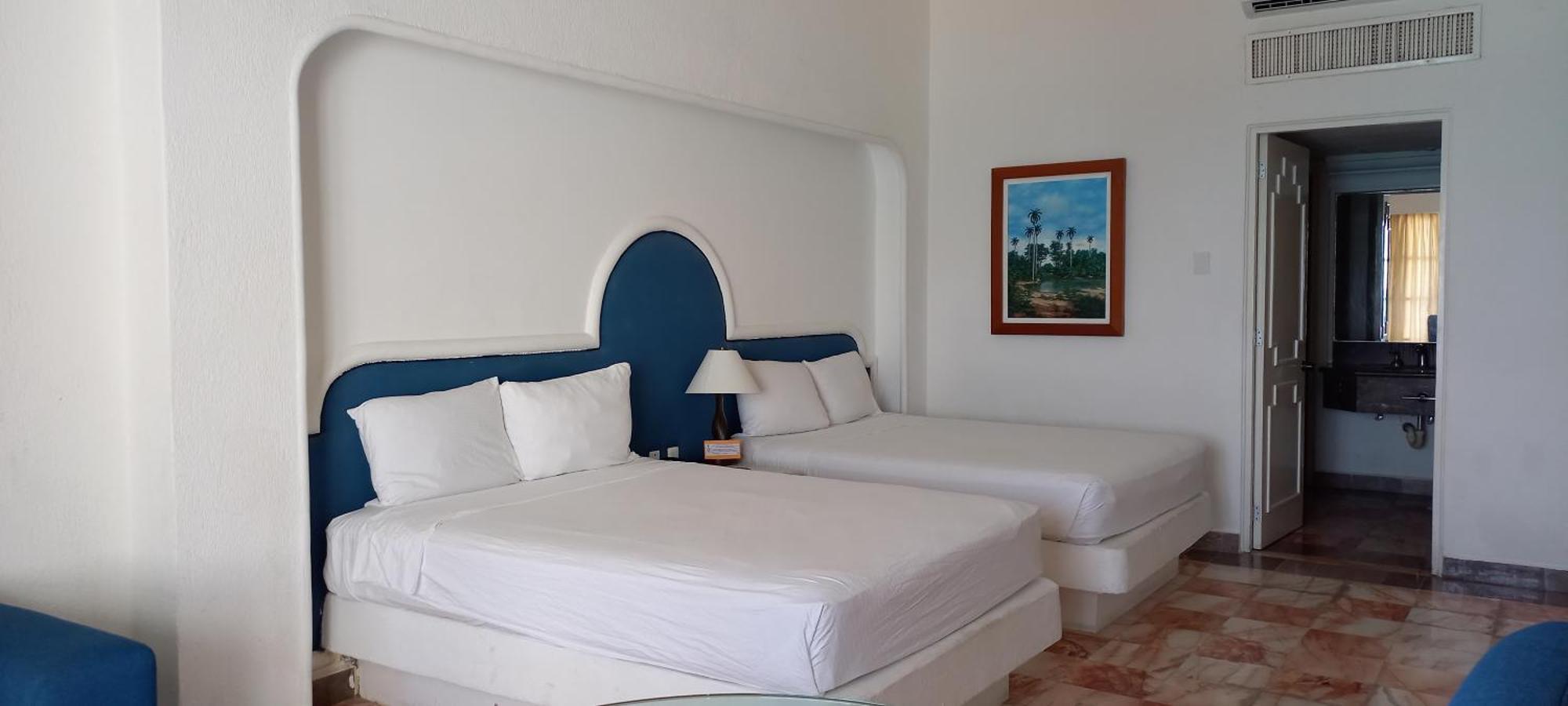 Hotel&Museo Casa Turquesa Cancun Bagian luar foto
