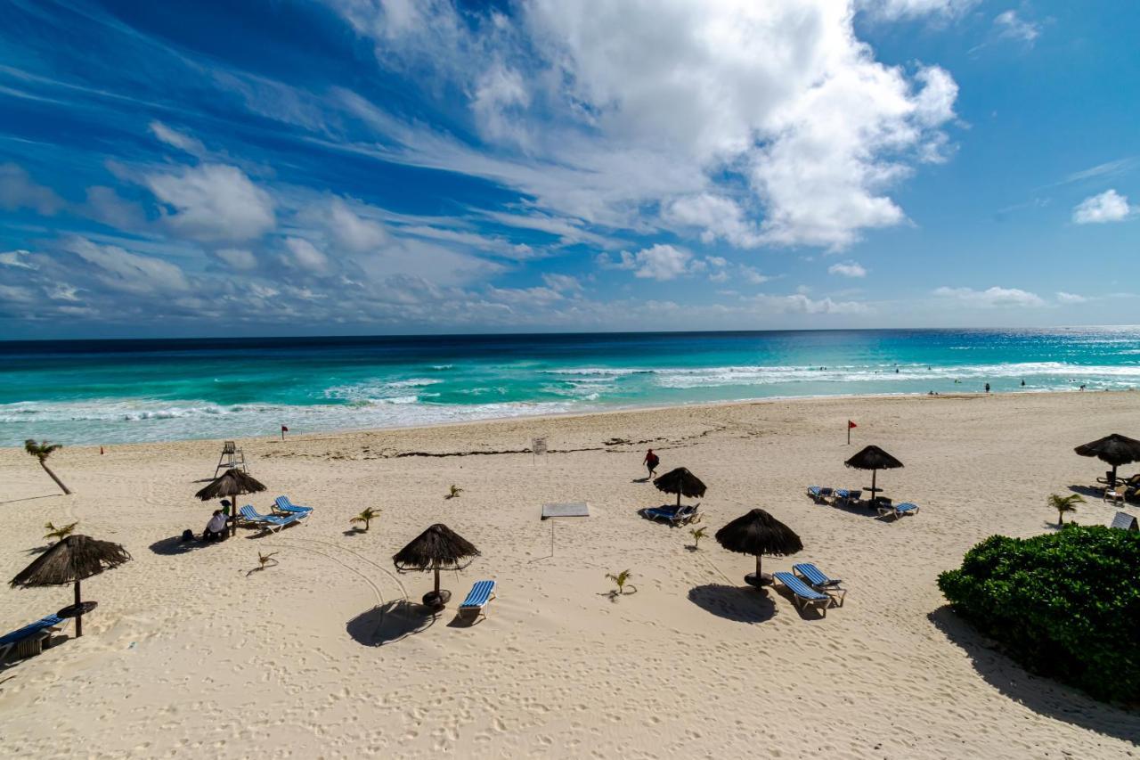Hotel&Museo Casa Turquesa Cancun Bagian luar foto